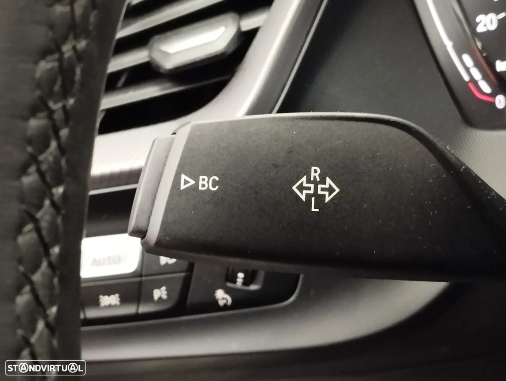 BMW 116 d Pack M - 21