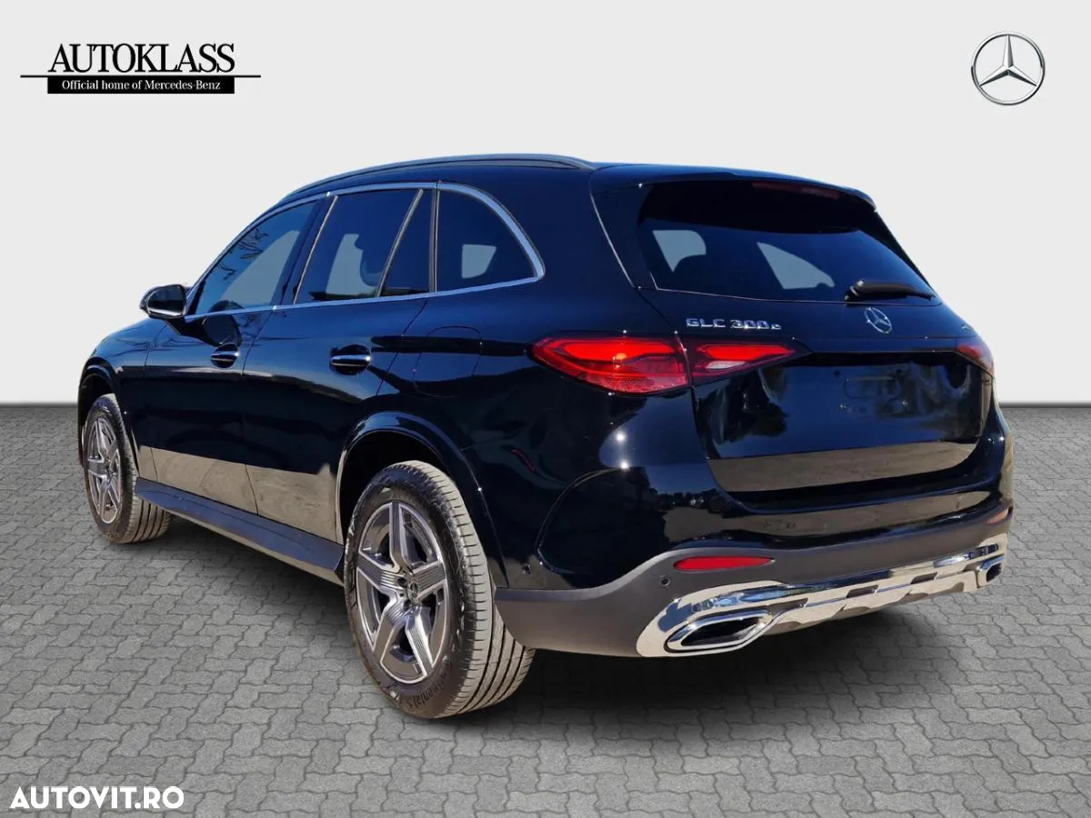 Mercedes-Benz GLC 300 e 4MATIC - 3