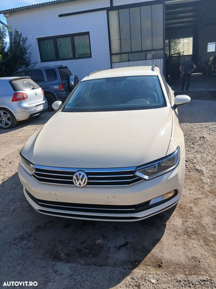 Volkswagen Passat Variant 2.0 TDI DSG Comfortline - 1