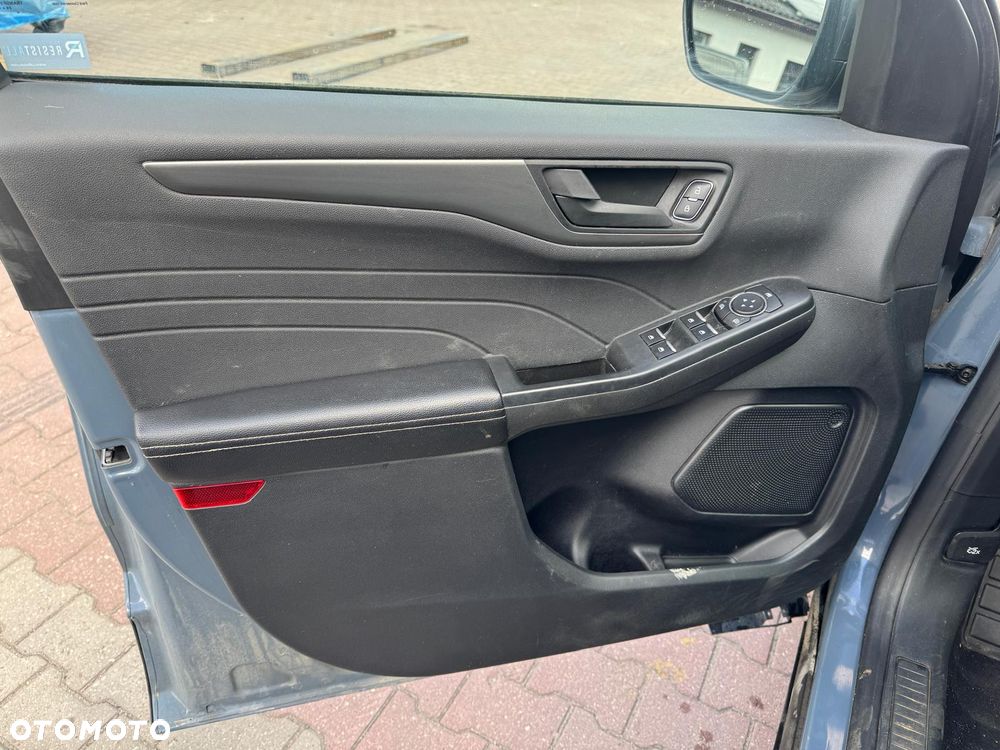 Ford Kuga - 9
