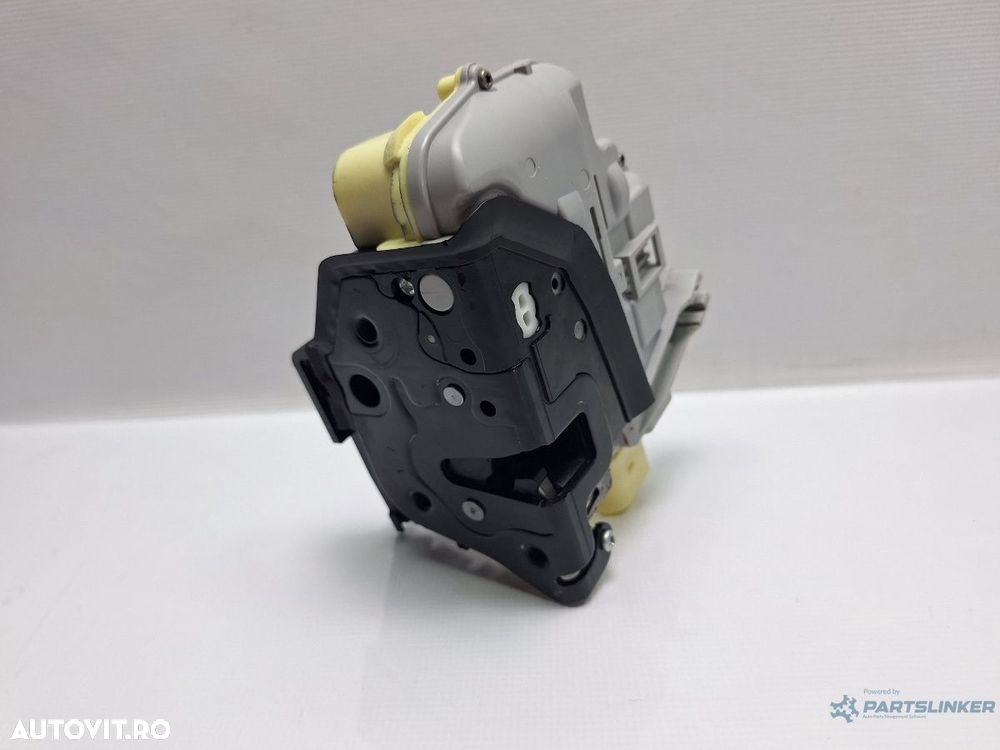 Broasca usa stanga fata VOLKSWAGEN PASSAT Variant 3C5 2005 - 2011 TDI BMP  3C1837015A - 3