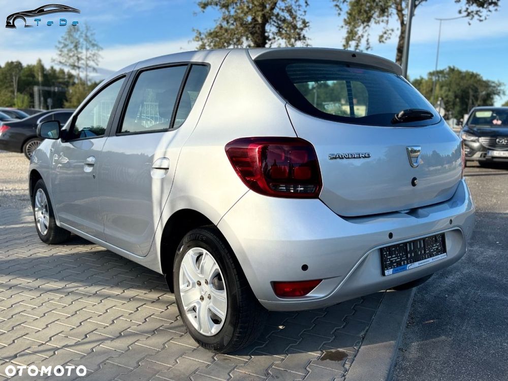 Dacia Sandero 0.9 TCe SL Celebration S&S EU6 - 18