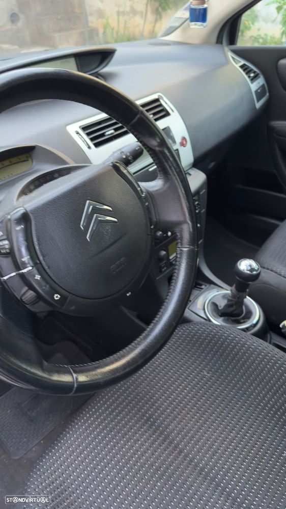 Citroën C4 1.4 16V SX - 10