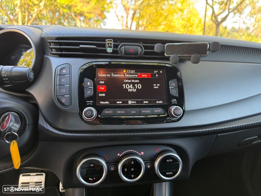 Alfa Romeo Giulietta 1.6 JTDM 16V TCT Lusso Ti - 27
