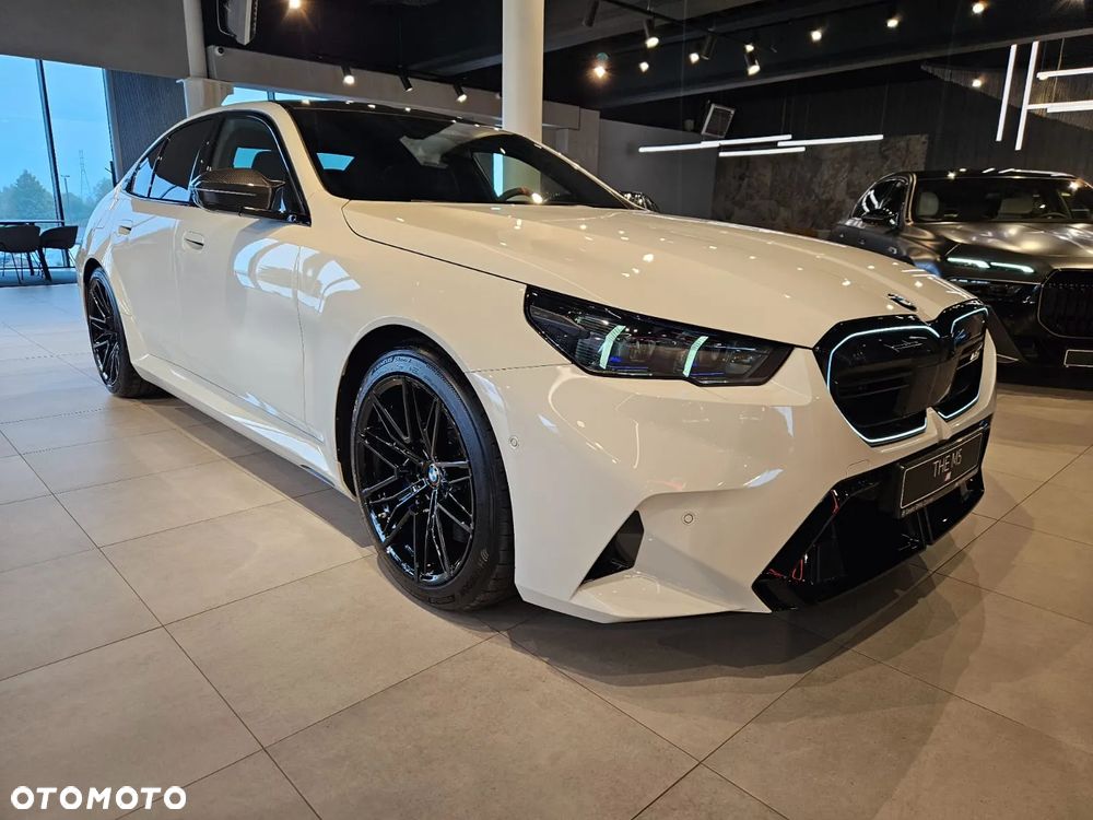 BMW M5 xDrive - 7