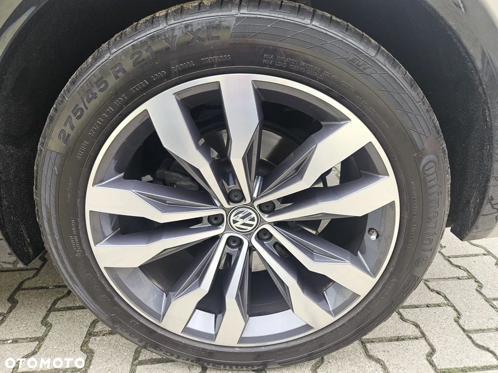 Volkswagen Touareg - 28