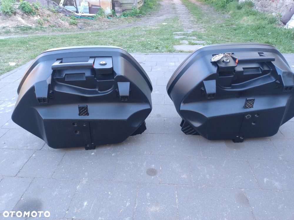 Yamaha FJR  1300 tempomat lusterka tdm mt tracer kufry siedzenie oryginał siodło bagażnik rączki szyba kufer lusterko zaślepki szyby osłona zaślepki szyby  po 2006 r uchwyt podwyższenie lusterek zadupek zamki kufra zaślepki - 8