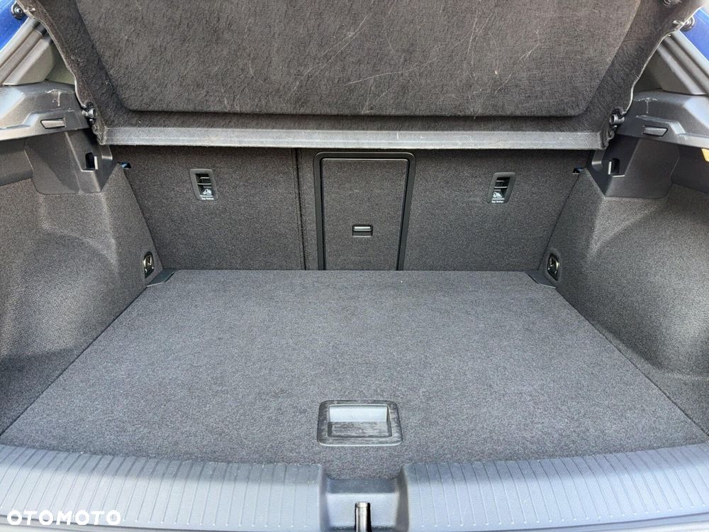 Volkswagen T-Roc - 15