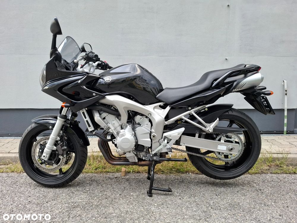 Yamaha FZ6 - 4