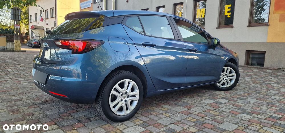 Opel Astra 1.0 T Enjoy S&S - 28