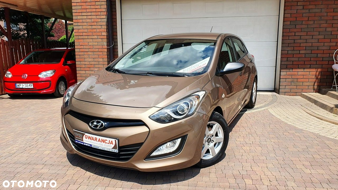 Hyundai i30 1.4 Classic + - 25