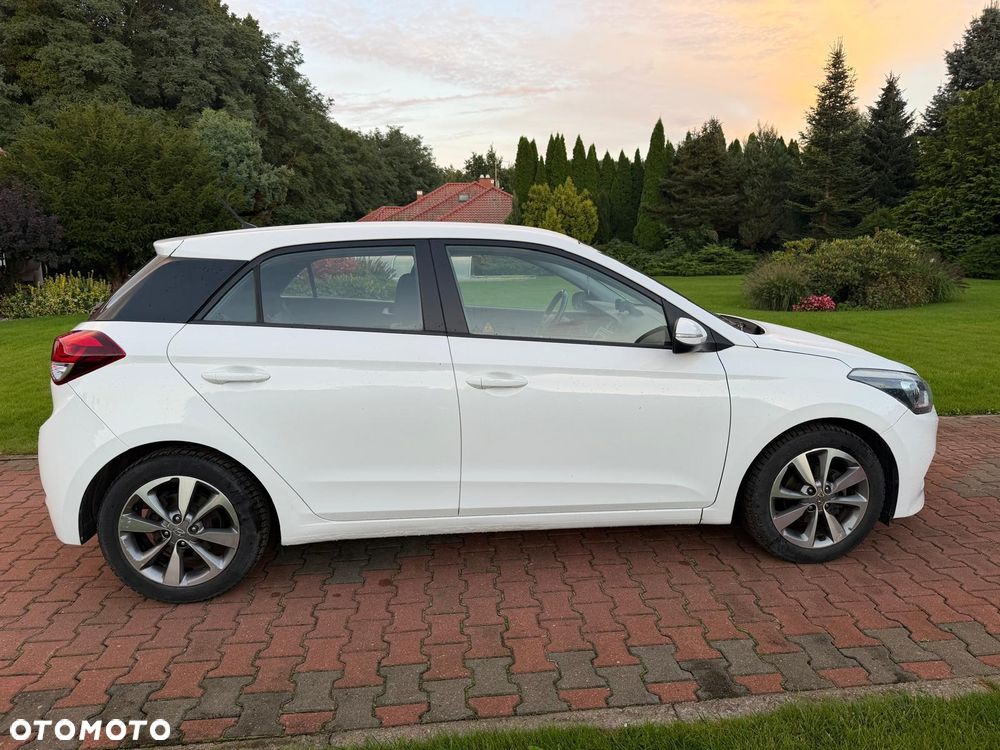 Hyundai i20 1.2 Trend - 16