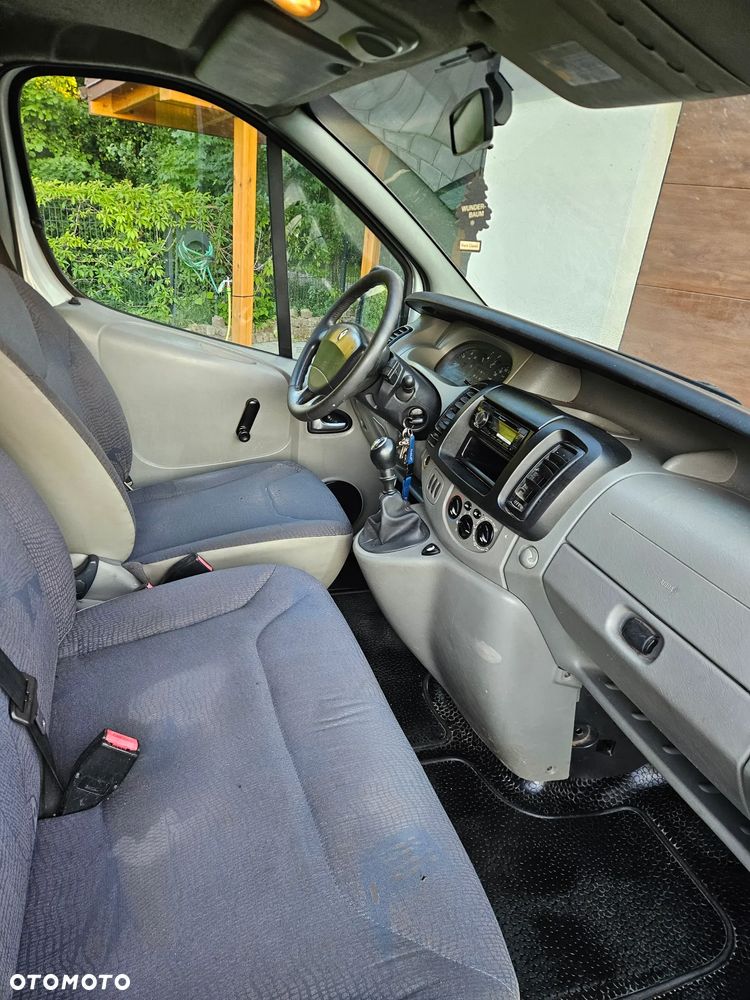 Renault Trafic - 26