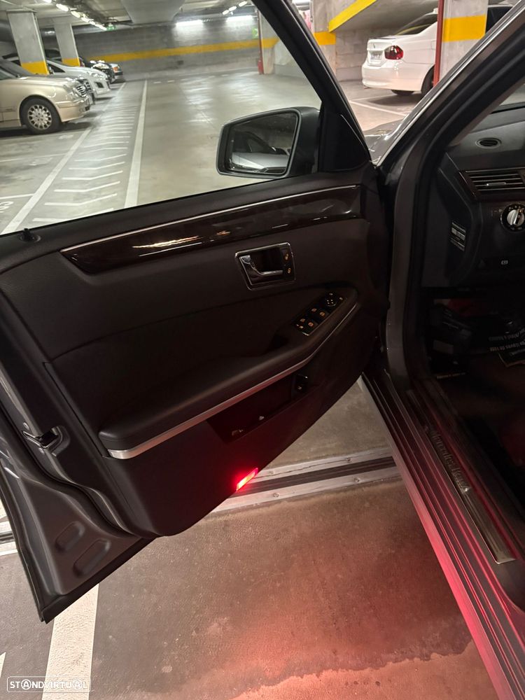 Mercedes-Benz E 220 CDI DPF BlueEFFICIENCY Auto - 10
