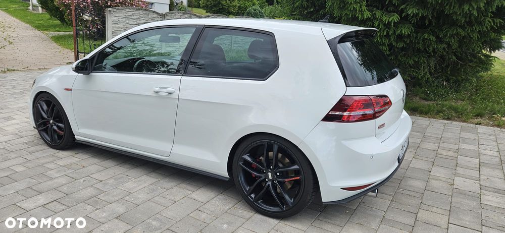Volkswagen Golf 2.0 TSI BMT GTI Performance - 4