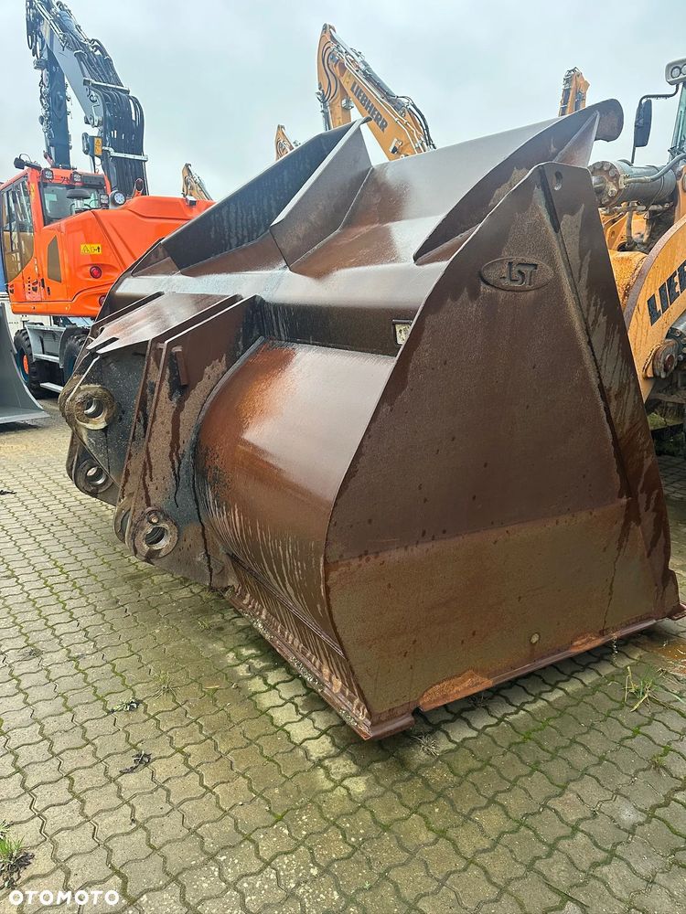 Liebherr L586 XPOWER - 16