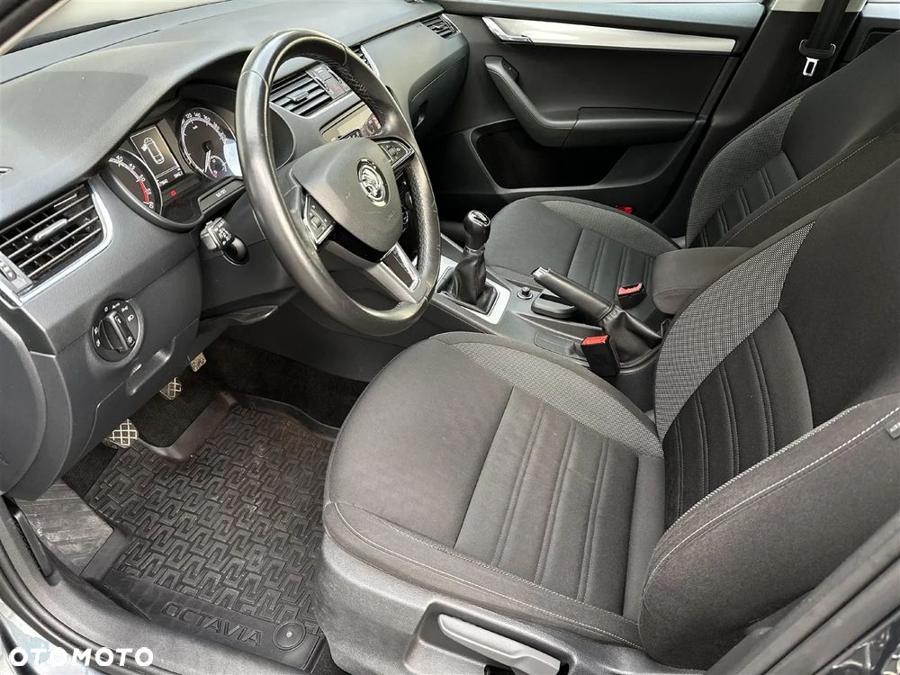 Skoda Octavia 1.6 TDI SCR Ambition - 9