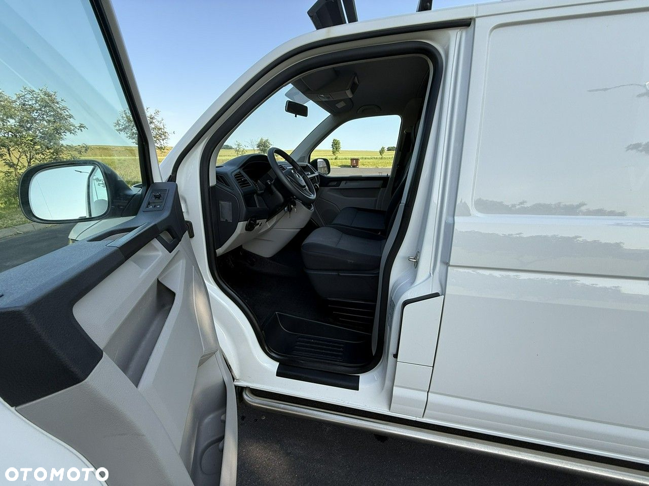 Volkswagen Transporter - 40