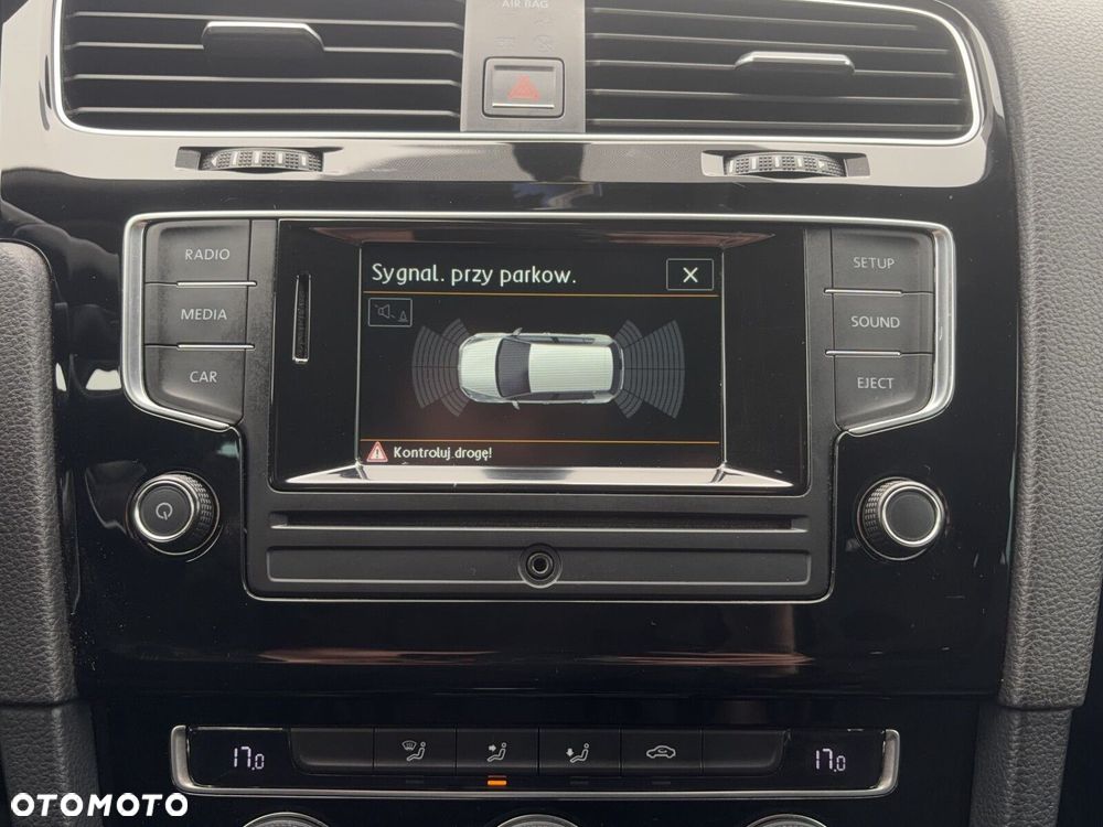 Volkswagen Golf - 21