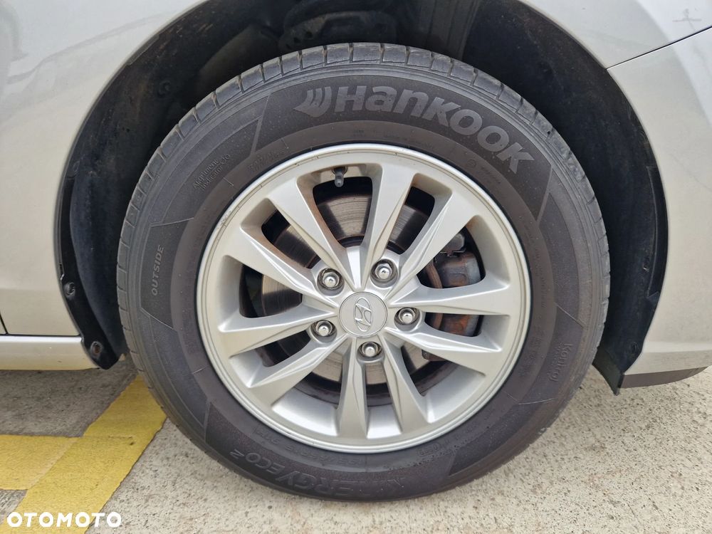 Hyundai i30 1.5 DPI Classic + - 8