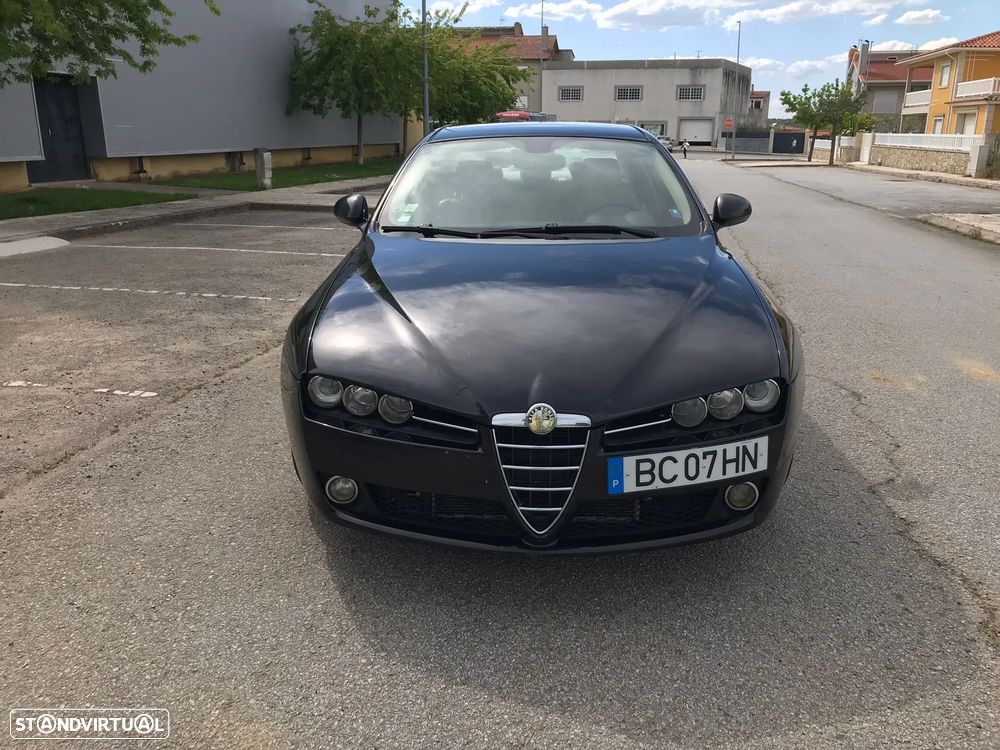 Alfa Romeo 159 1.9 JTDM 16V - 4