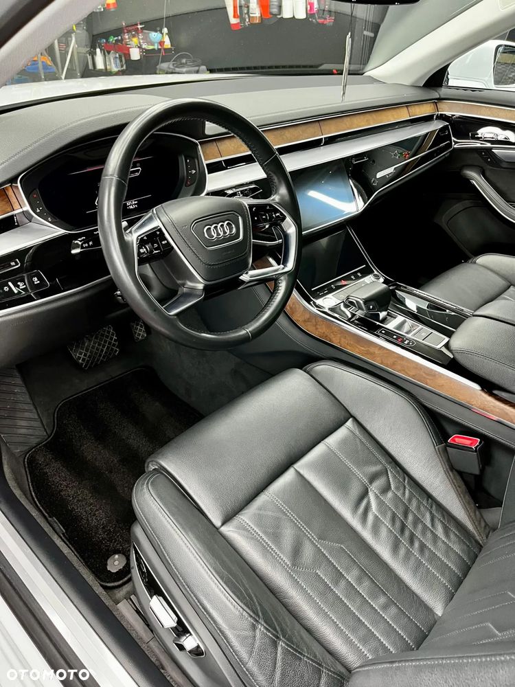 Audi A8 L 55 TFSI quattro tiptronic - 14