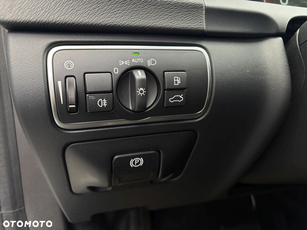Volvo V60 Cross Country D3 Geartronic Summum - 31
