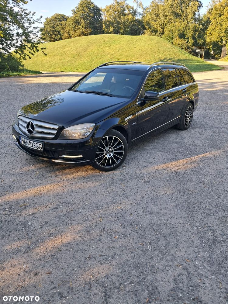 Mercedes-Benz Klasa C 220 CDI DPF Automatik BlueEFFICIENCY Avantgarde - 13