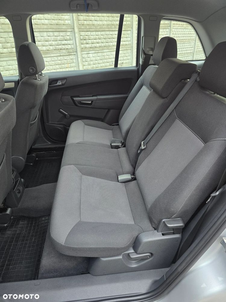 Opel Zafira 1.8 Cosmo - 13
