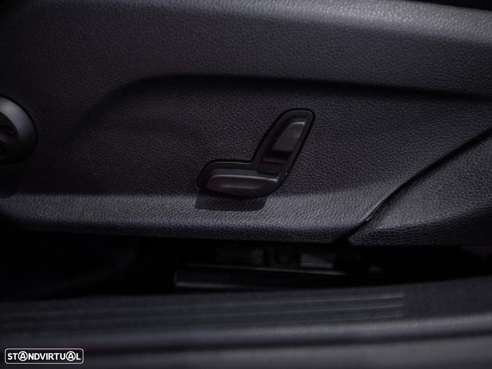 Mercedes-Benz C 300 de AMG Line - 22