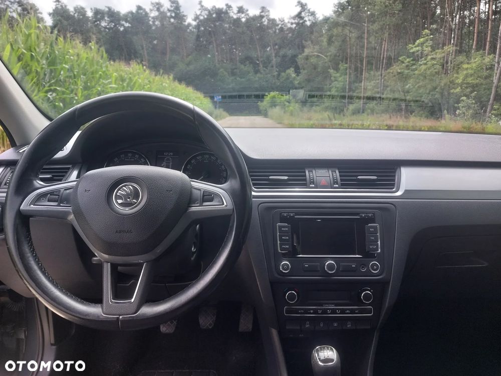Skoda RAPID - 12