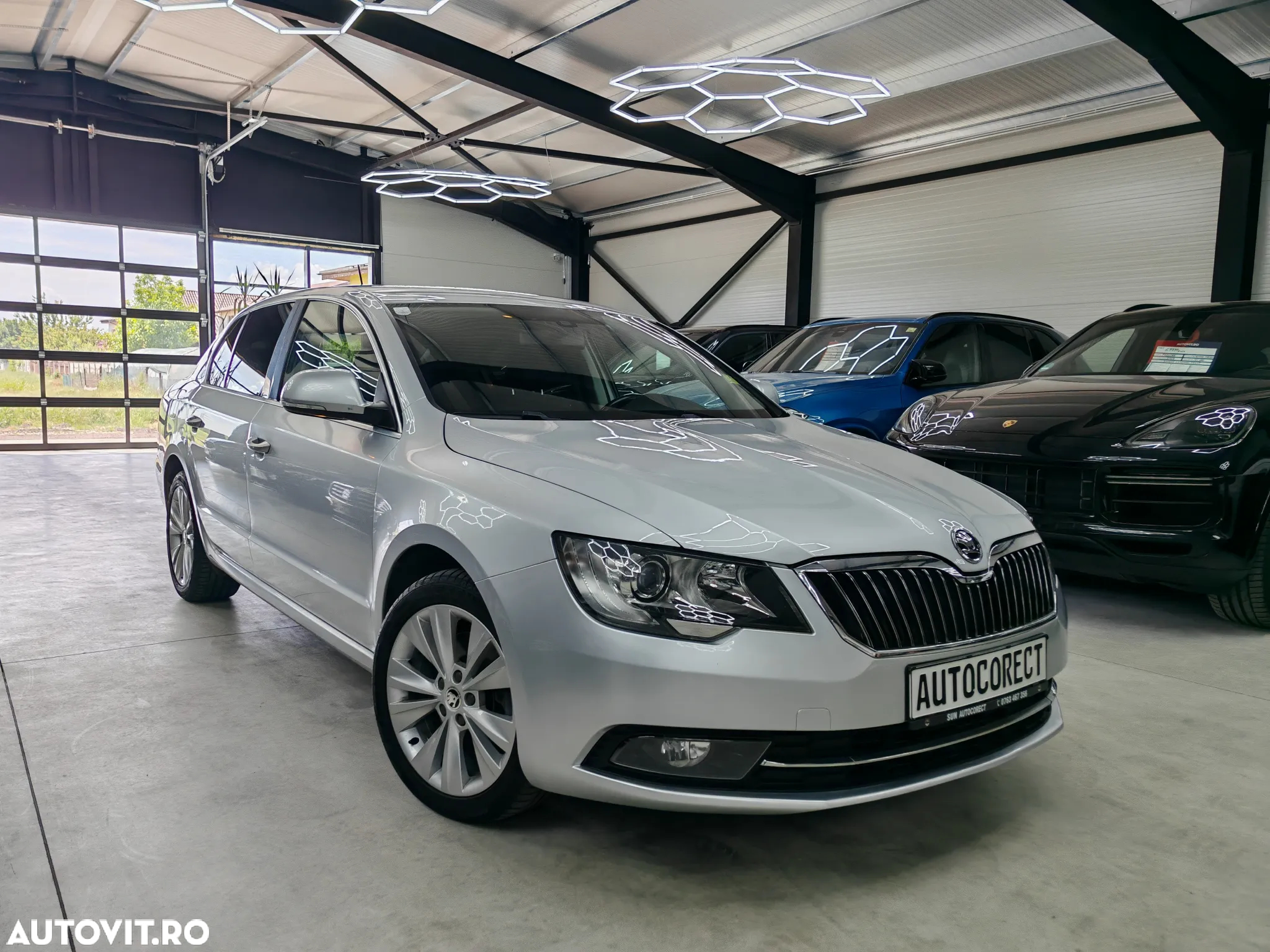 Skoda Superb 2.0 TSI Ambition - 2