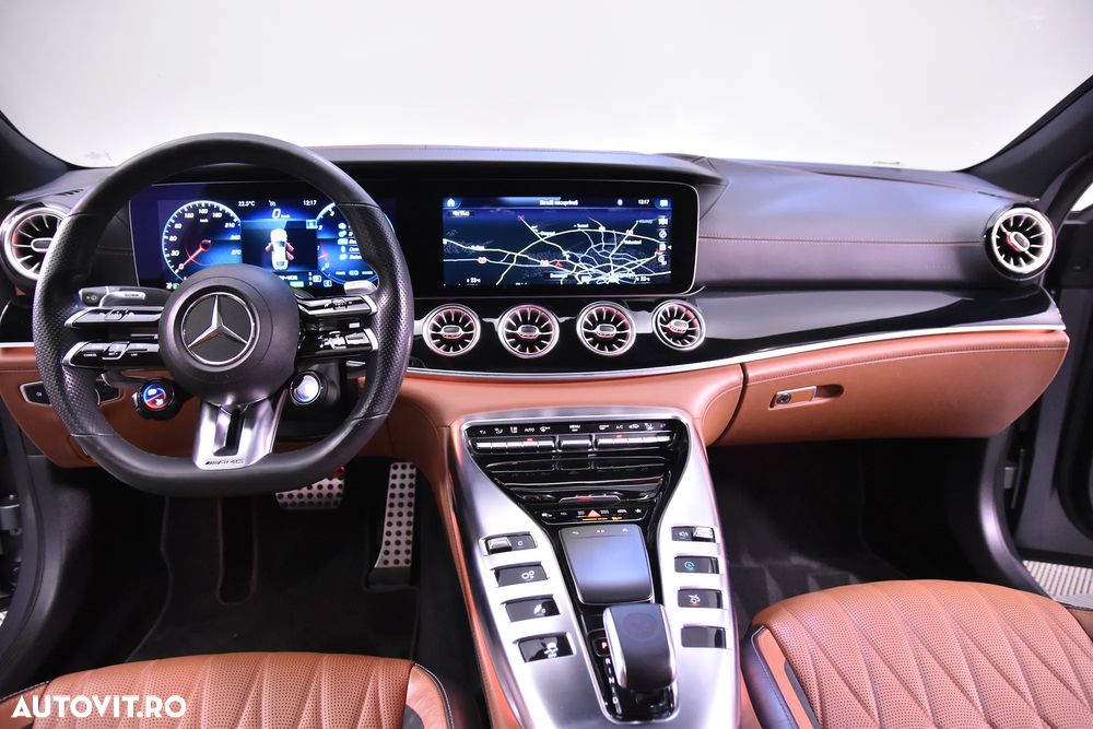 Mercedes-Benz AMG GT 53 4MATIC+ MHEV - 9