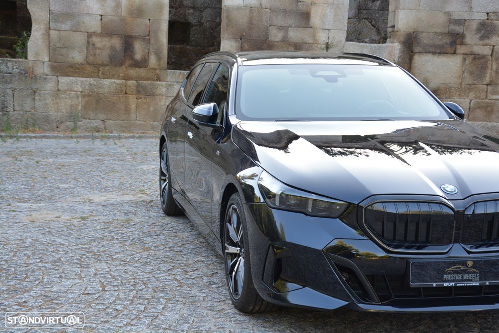 BMW i5 eDrive40 Pack Desportivo M Pro - 42