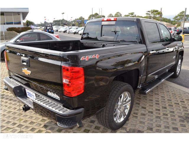 Chevrolet Silverado - 6