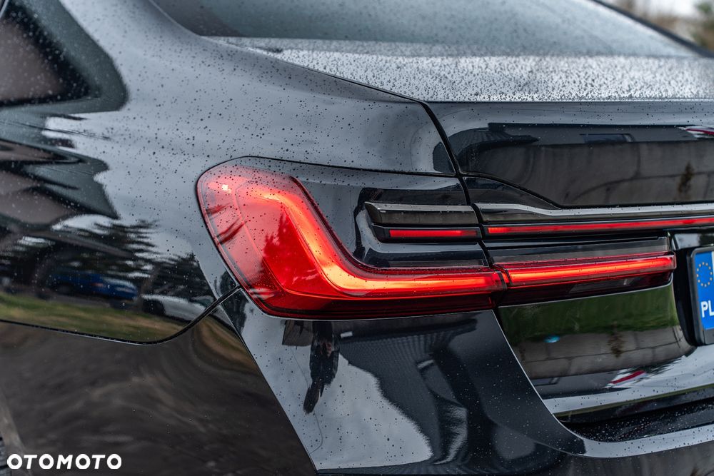 BMW Seria 7 740d xDrive mHEV sport - 16