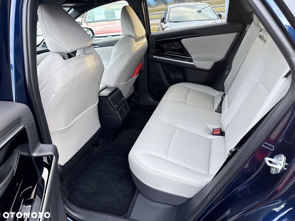 Toyota bZ4X 71.4kWh Executive - 11