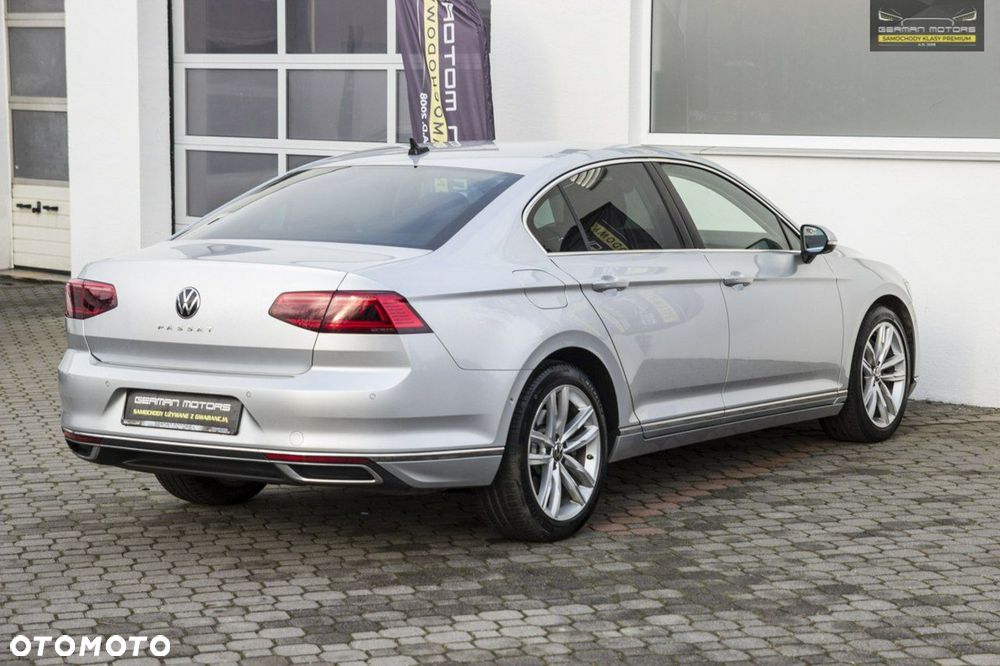 Volkswagen Passat - 19