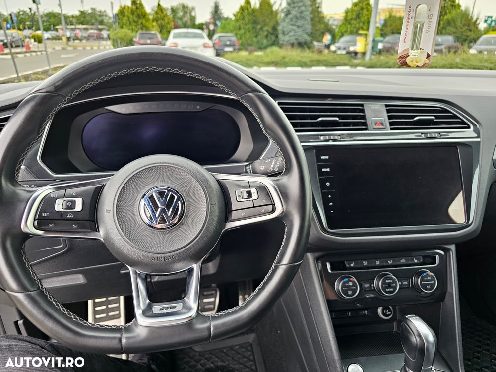 Volkswagen Tiguan - 14