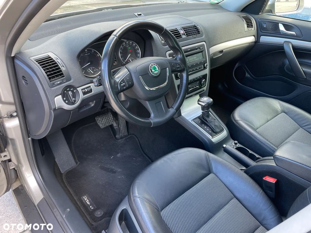 Skoda Octavia 1.8 TSI DSG Elegance - 12