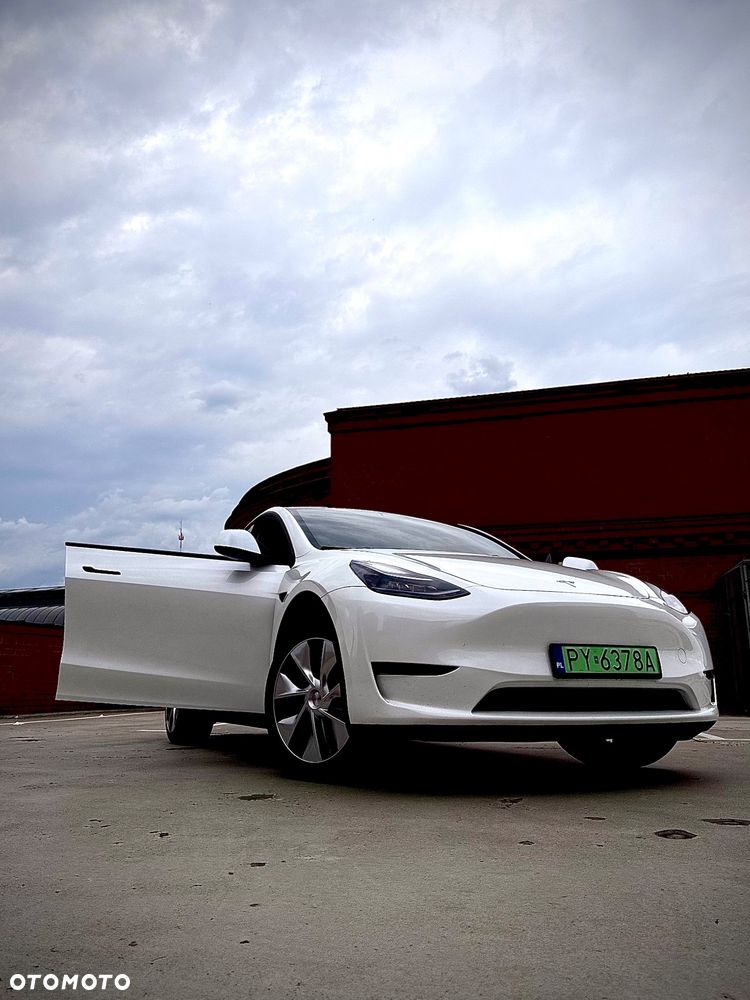 Tesla Y Long Range Dual Motor AWD - 5