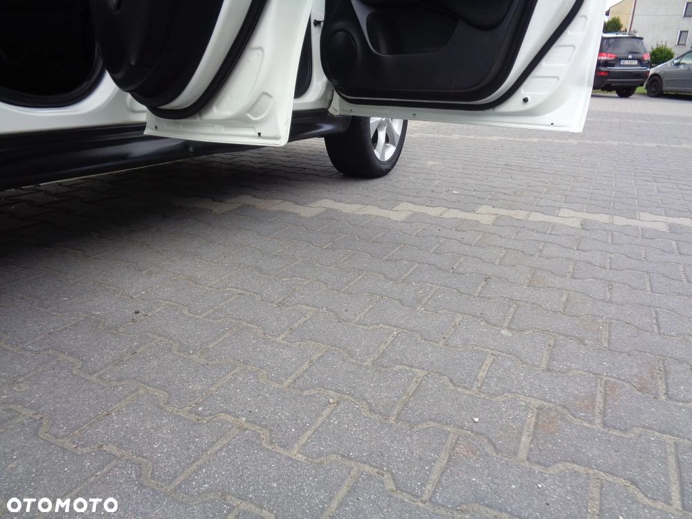 Nissan Juke 1.6 Tekna S&S - 11