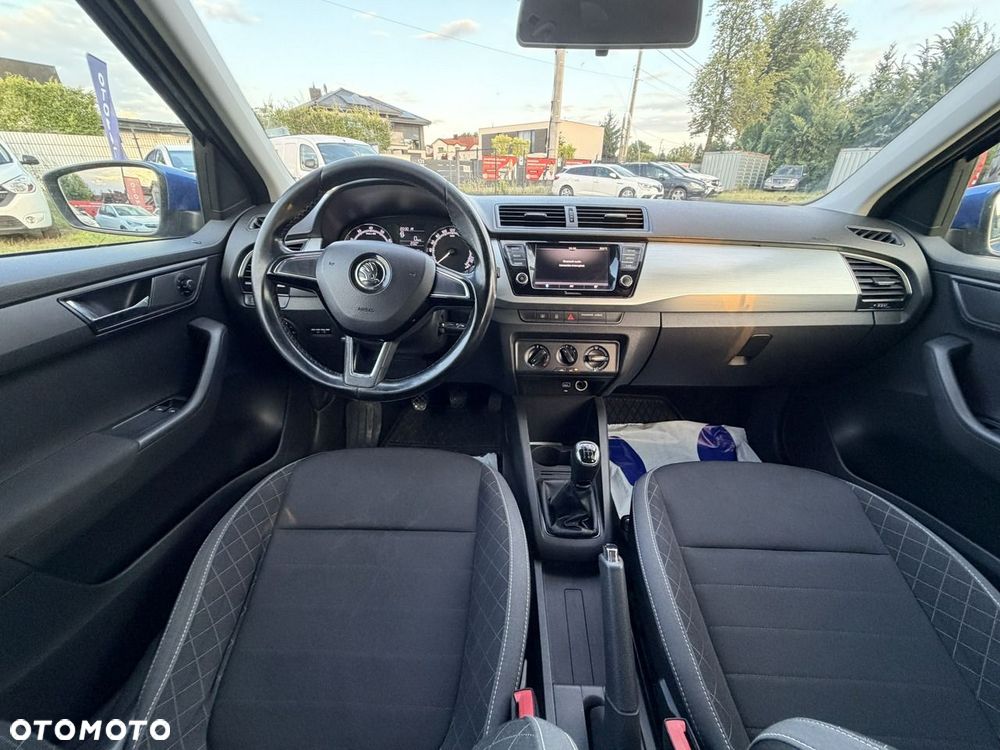 Skoda Fabia 1.0 MPI Style - 30