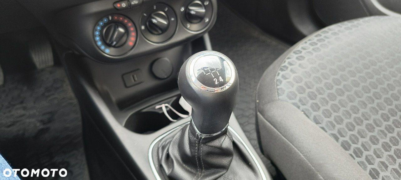 Opel Corsa - 20