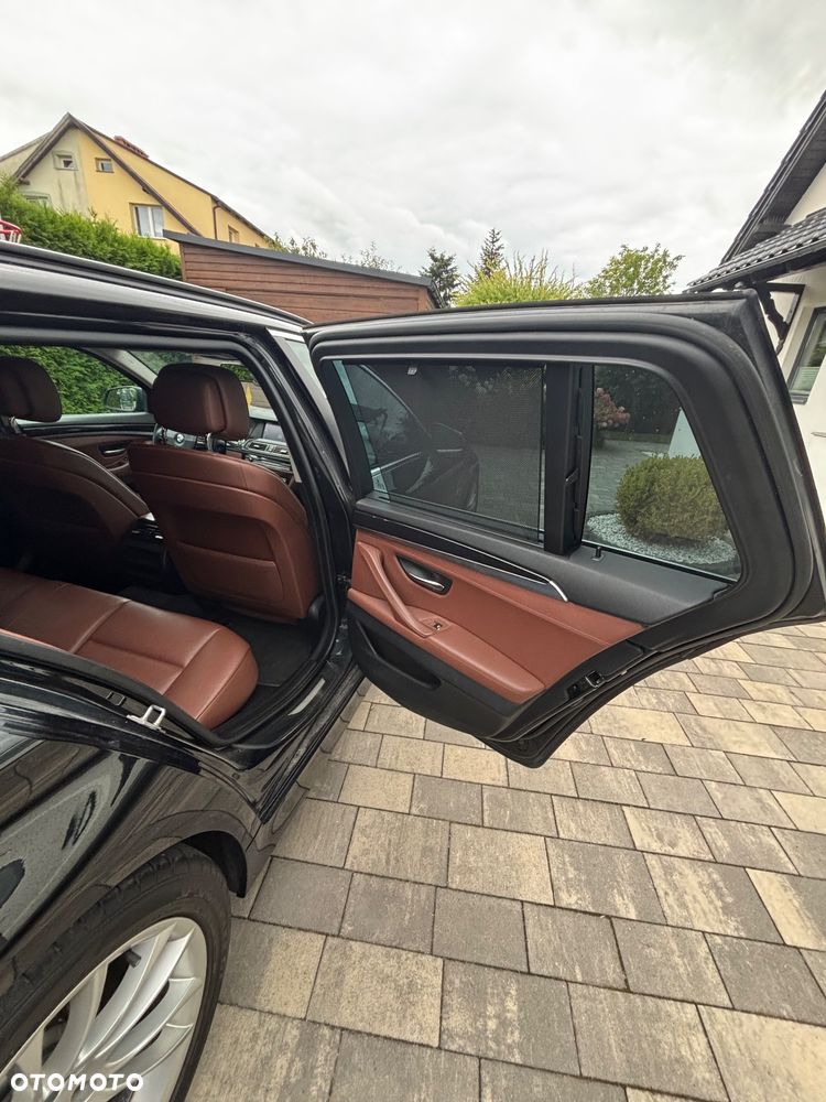 BMW Seria 5 525d - 14