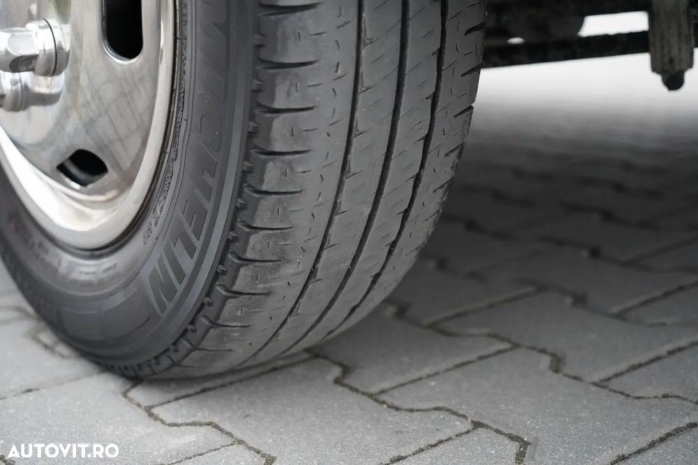 Iveco DAILY / 50C18 / AER CONDIȚIONAT / 66.000 km !!! / HI-MATIC / IMPORTAT - 12