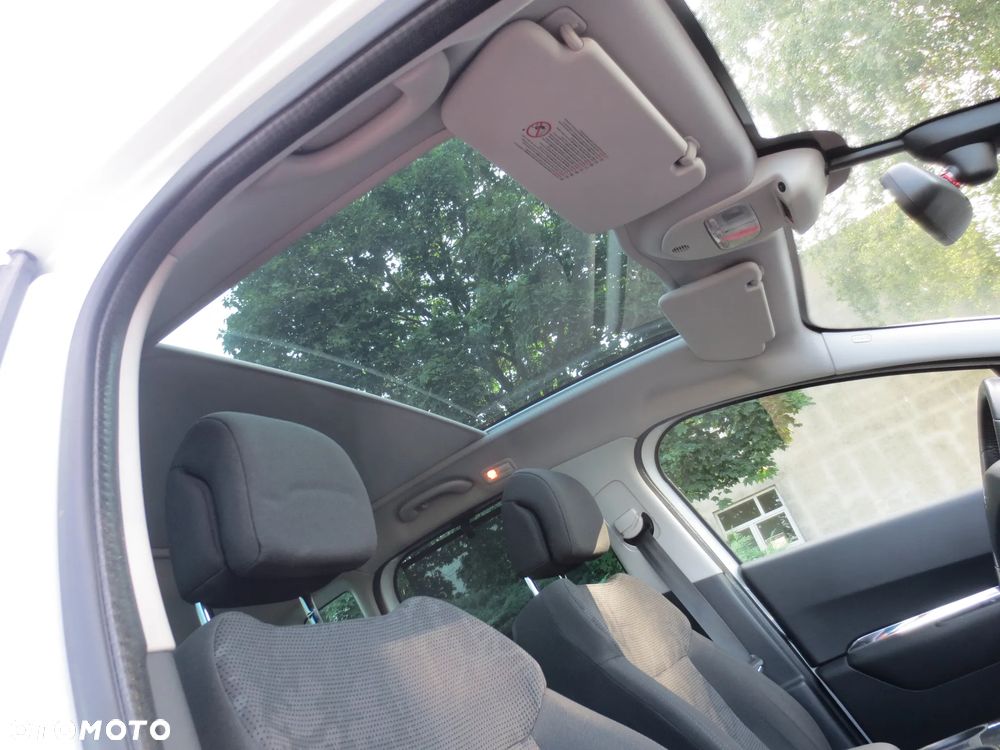 Peugeot 3008 2.0 HDi Allure - 25