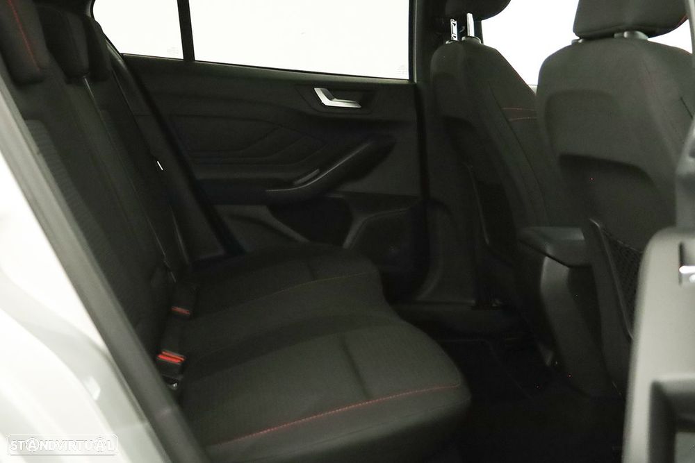 Ford Focus - 21
