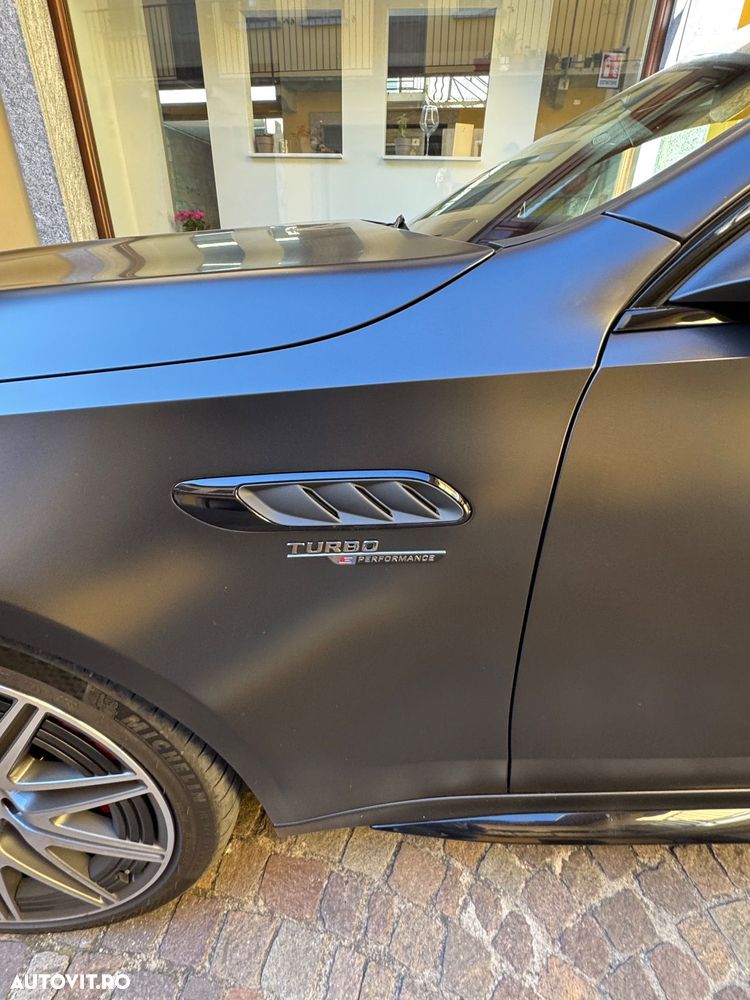 Mercedes-Benz C 63 AMG - 4