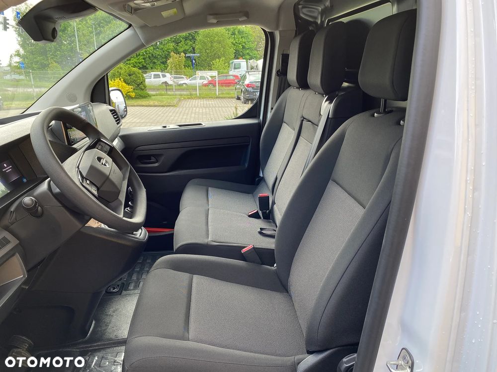 Opel Vivaro Extra Long - 8